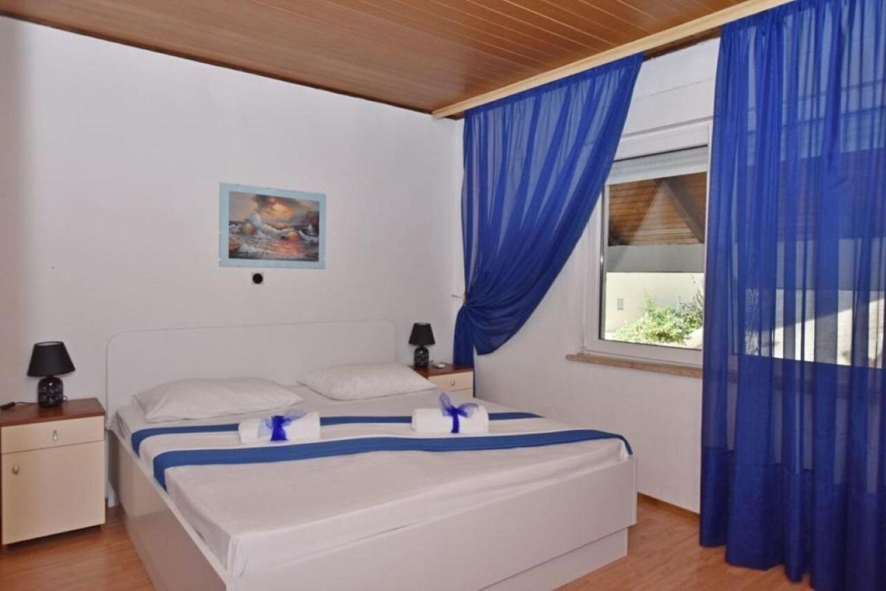 Apartment Rene Omiš Kültér fotó