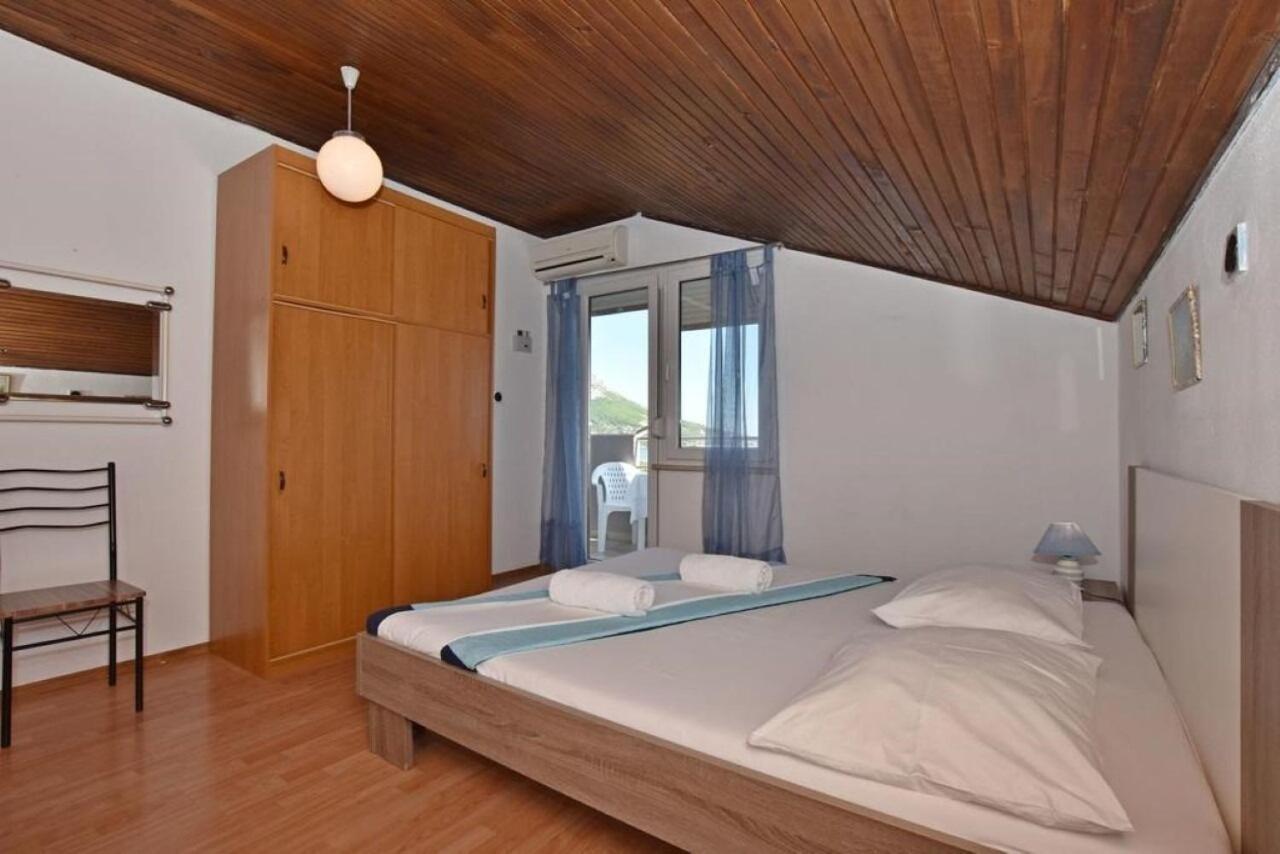 Apartment Rene Omiš Kültér fotó