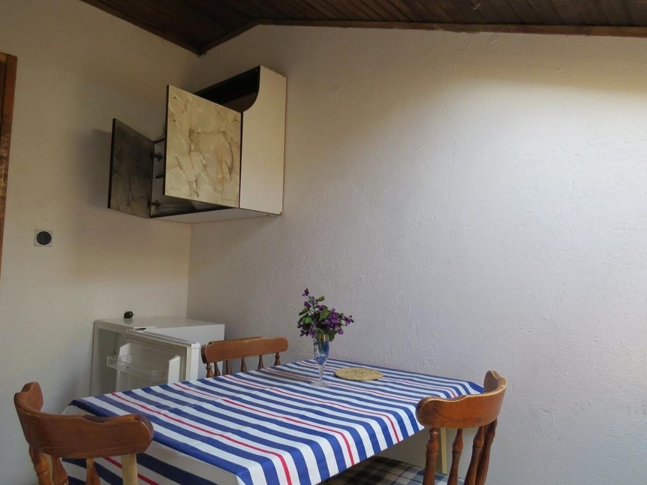 Apartment Rene Omiš Kültér fotó