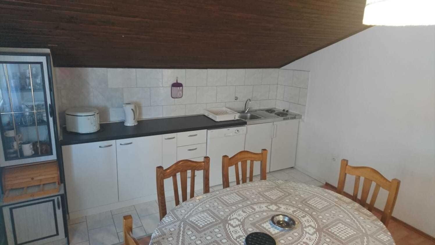 Apartment Rene Omiš Kültér fotó