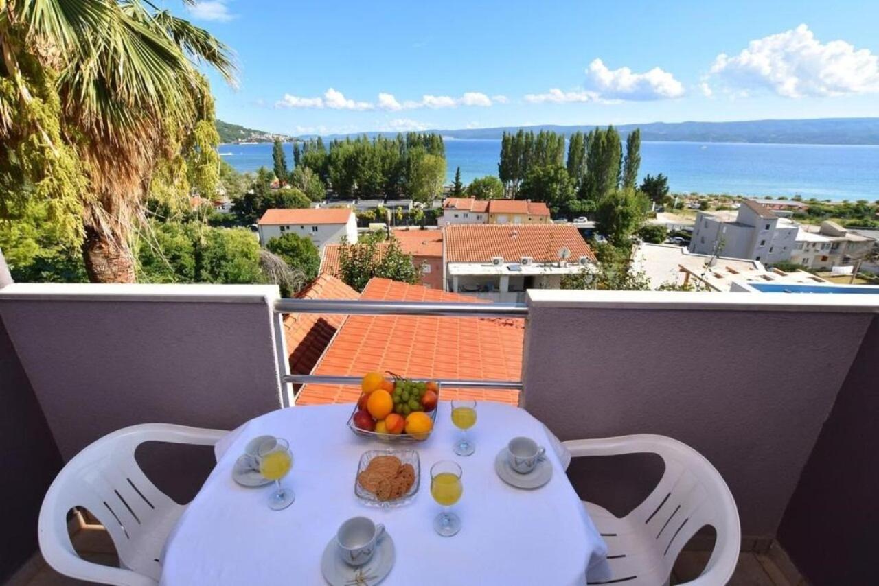 Apartment Rene Omiš Kültér fotó