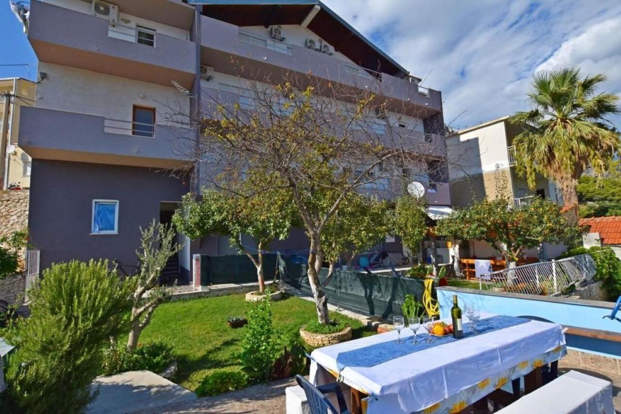 Apartment Rene Omiš Kültér fotó