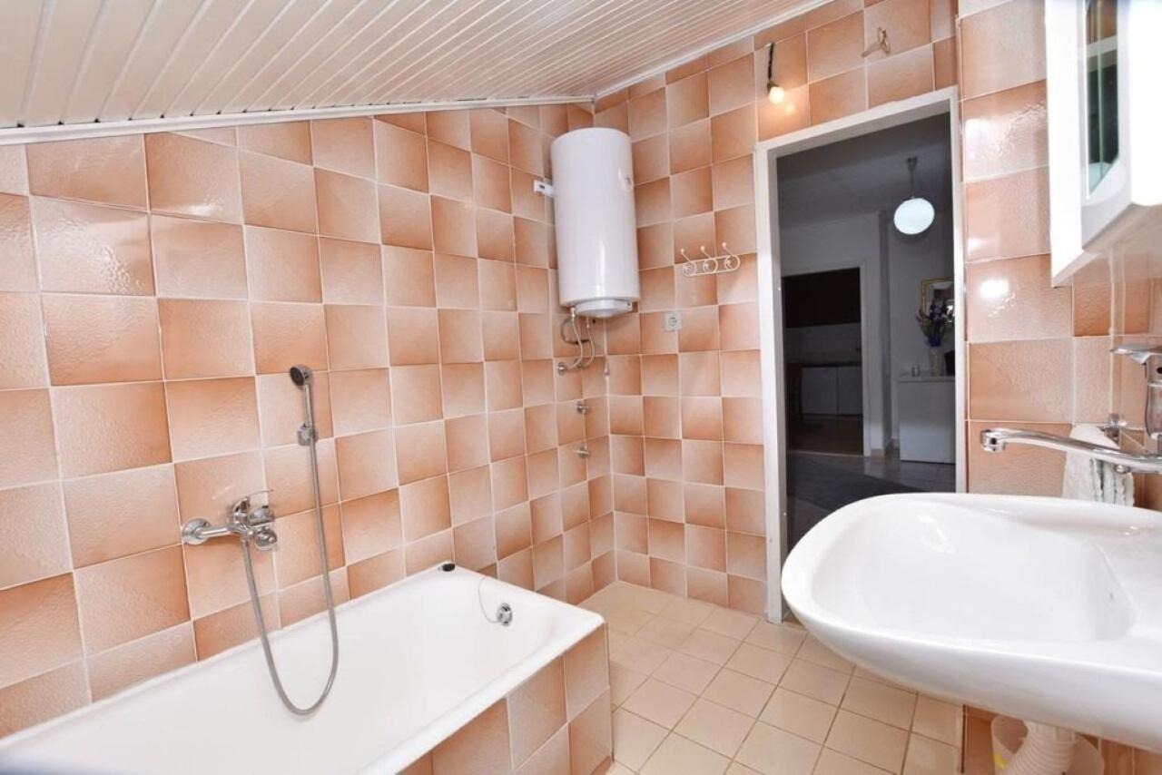 Apartment Rene Omiš Kültér fotó